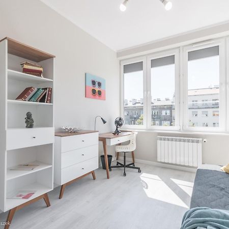 Room, Aleja Niepodleglosci 148, Center, Sgh, Pole Mokotowskie Varşova Dış mekan fotoğraf